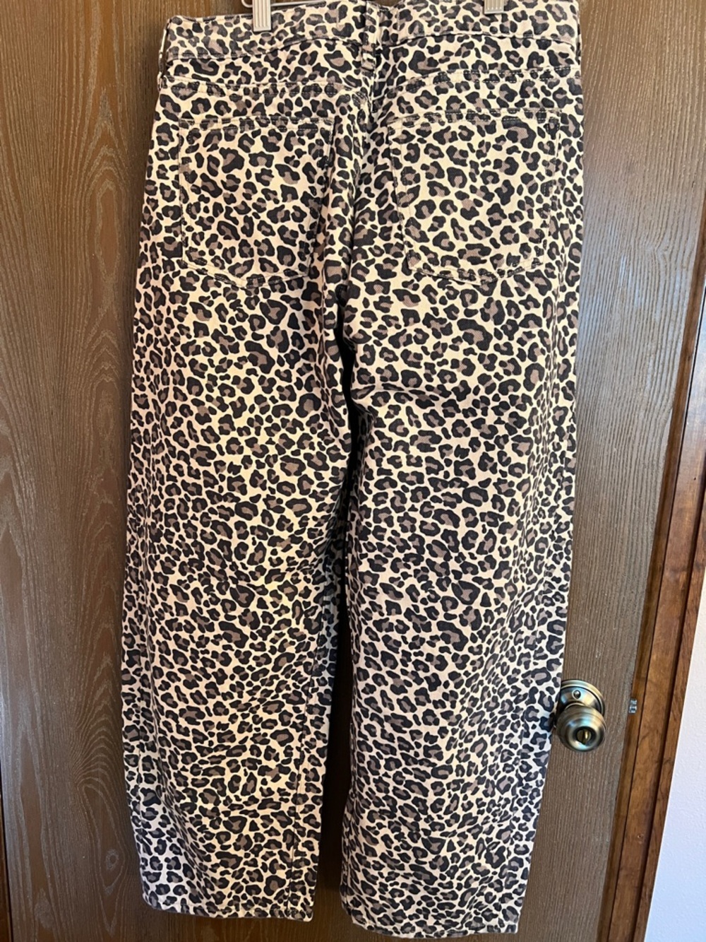 Abercrombie & Fitch Leopard Print Barrel Jeans - Picture 3 of 3